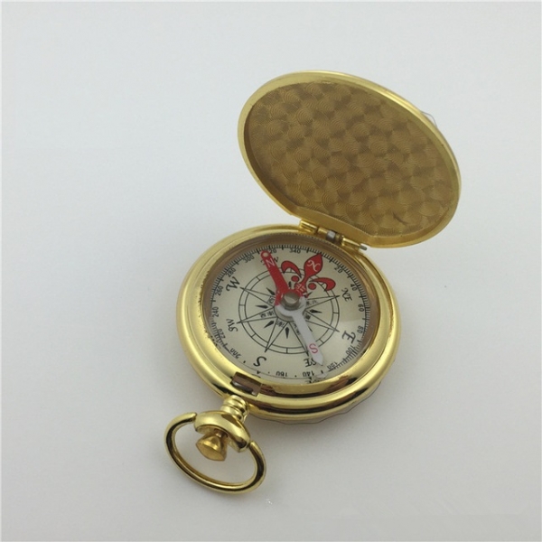 DAUERHAFT Boussole de montre de poche,boussole de montre de poche à  couvercle rabattable en cuivre rétro vintage en métal,boussole portable  robuste et légère,outils de navigation en plein air pour le : 